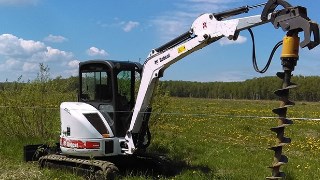 Аренда экскаватора погрузчика с ямобуром в Воскресенск цена от 1551 руб